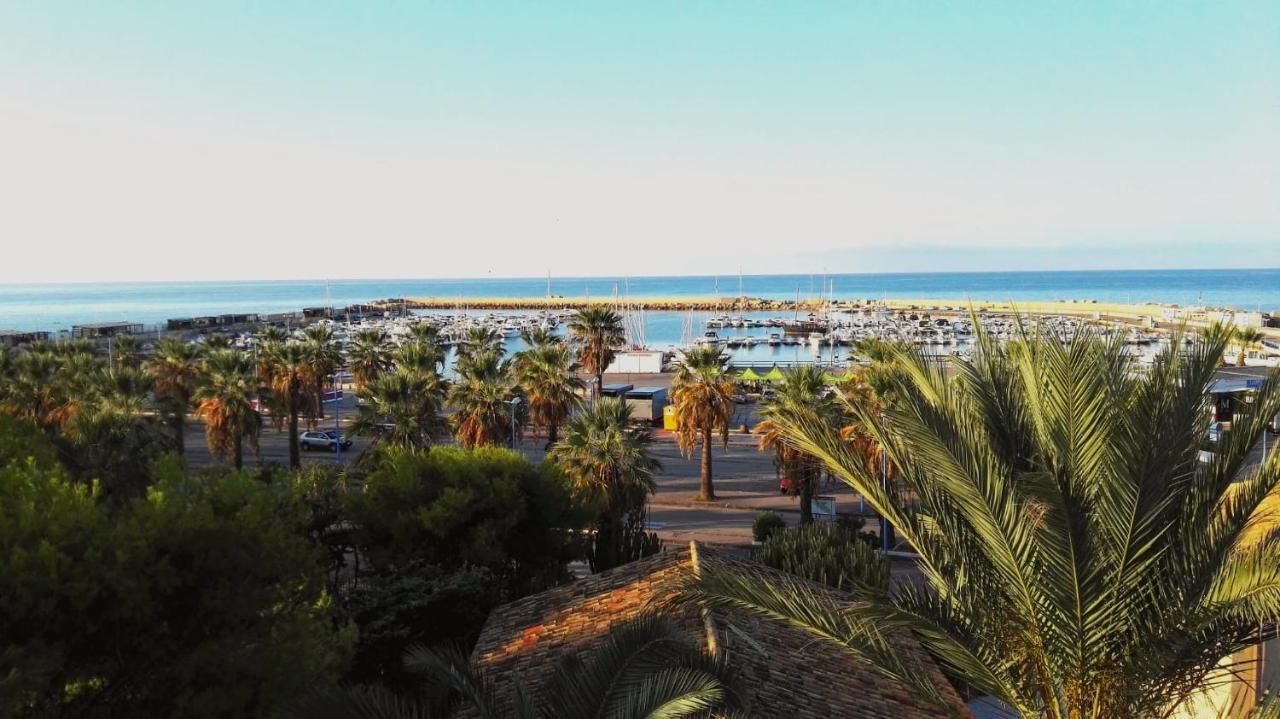 La Terrazza Di Pollon Villa San Leone Eksteriør bilde